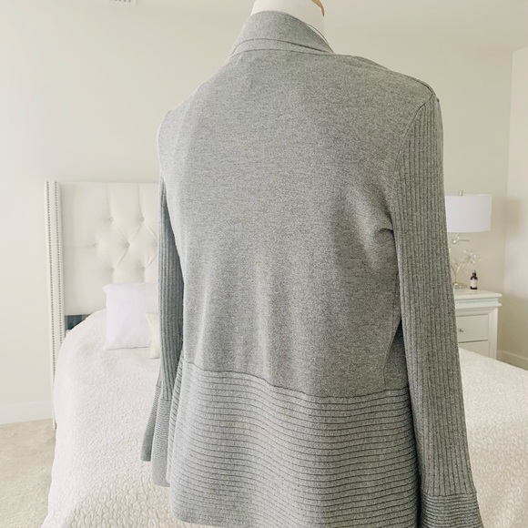 Pointelle Gray Cardigan size Small - Picture 6 of 6